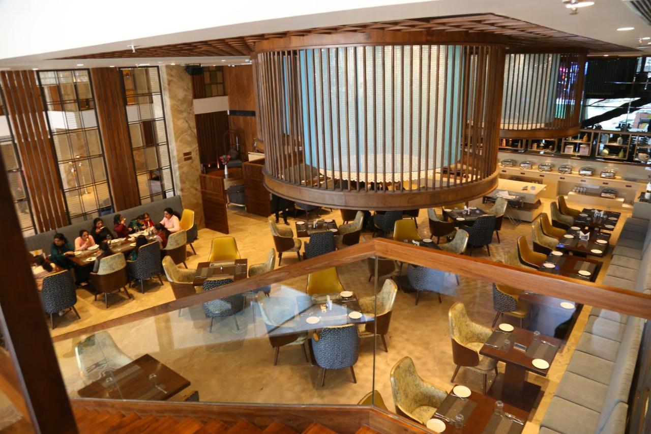 Dreamz Inn & Suites Zirakpur Экстерьер фото